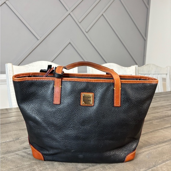Dooney & Bourke Handbags - Dooney & Bourke Black Pebbled Leather Tote Bag